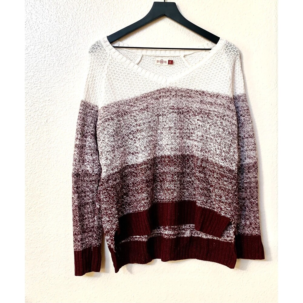 SO Perfectly Soft Perfectly You High Low Juniors White & Maroon Pullover Sweater